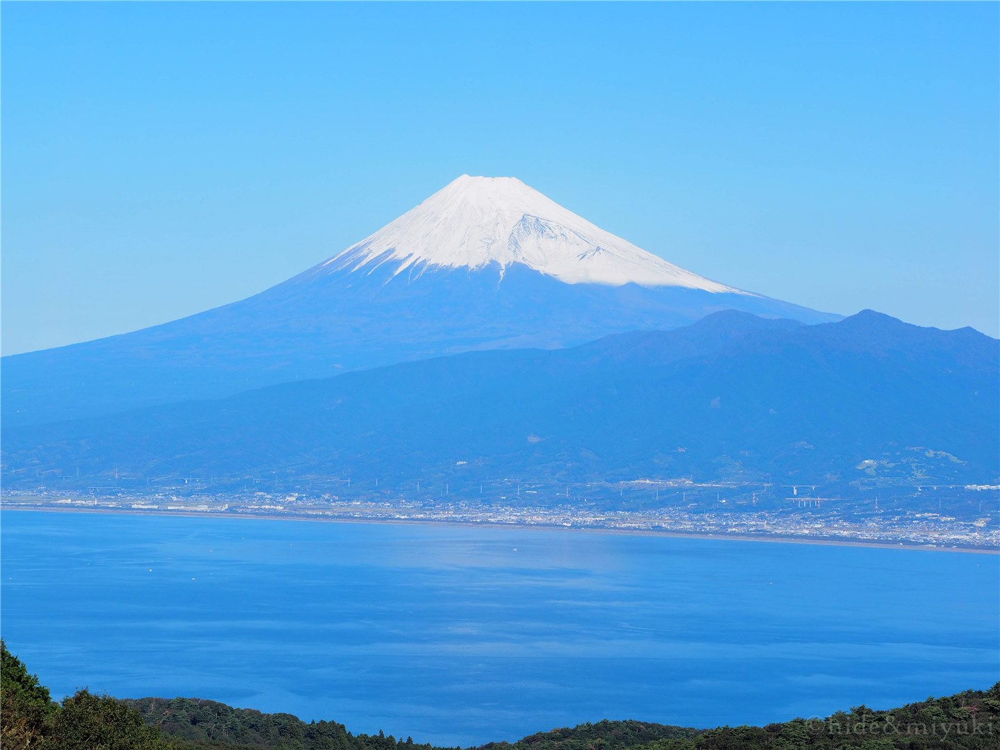 【絶景スポット】西伊豆のだるま山高原レストハウス裏からの富士山x駿河湾の景色はホントに美しいんです…【静岡】